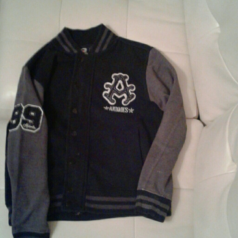 Akademiks jacket